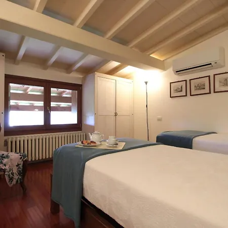 Calicantus, Verona, Pool, Wifi Apartament