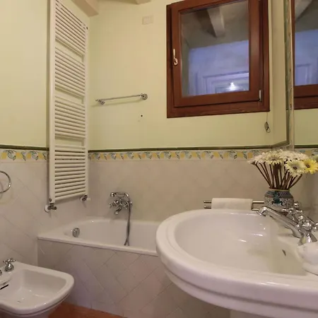 Calicantus, Verona, Pool, Wifi *